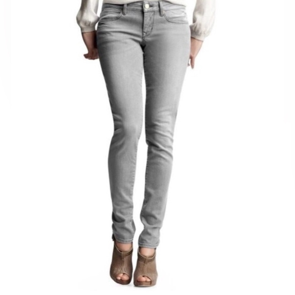 Gap 1969 Mid Rise Gray Skinny Legging Jeans